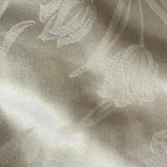 Cream Tablecloth 120 x 60 - Picture 1 of 5